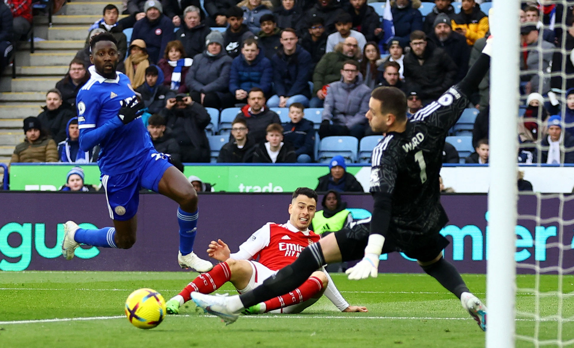 欧洲地下天然气储备库存降至41%以下.